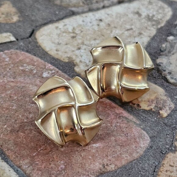 Vintage Light-weight Gold-Filled Carla Earrings - Picture 7 of 7